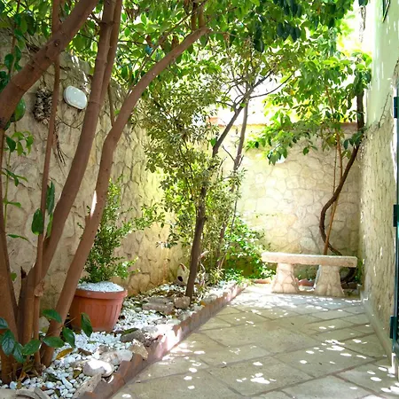 Apartamento House 78 *